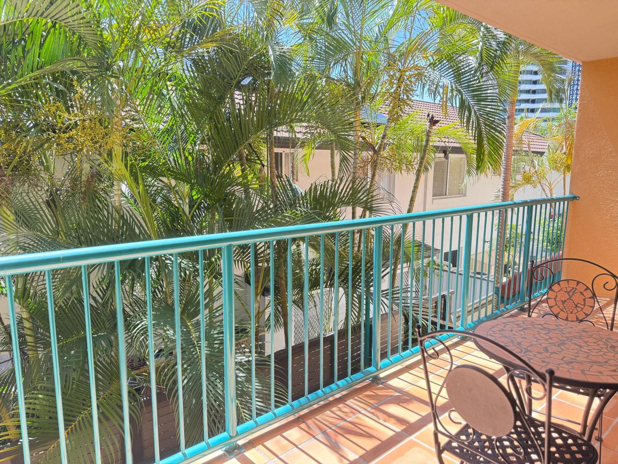 Karana Palms Resort Гоулд Коуст Екстериор снимка